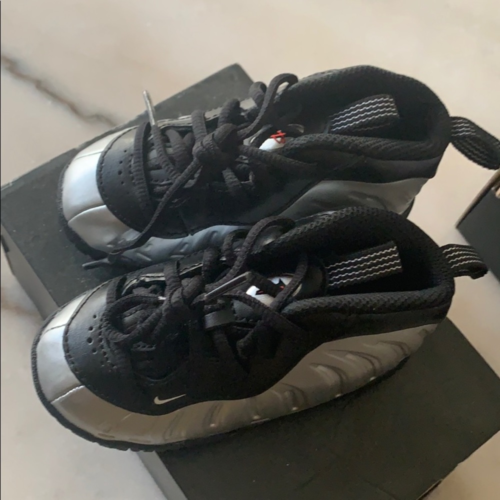 Baby Foamposite Nike infants 4c